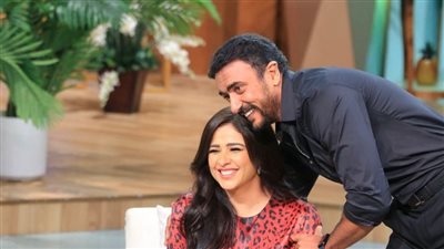  ياسمين عبد العزيز وأحمد العوضي في ضيافة منى الشاذلي.. الأربعاء المقبل
