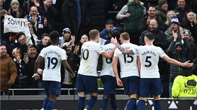 فوز توتنهام وتعادل ليدز مع برينتفورد في الدوري الإنجليزي