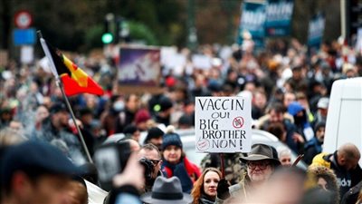 الاحتجاجات تضرب عواصم أوروبا بسبب كورونا