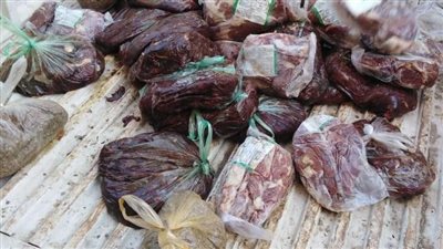 مصادرة طن كبدة مستوردة فاسدة داخل محل بالقاهرة