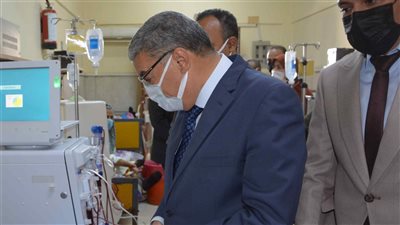 محافظ المنيا يتفقد إنشاء مستشفى بني مزار بتكلفة 275 مليون جنيه | صور