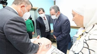 تفاصيل تفقد مستشار الرئيس تشغيل معمل محاكاة كلية طب عين شمس