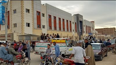 ماتوا بمريلة المدرسة.. تشييع جنازة 3 أطفال أشقاء في انهيار منزل بني سويف | فيديو 