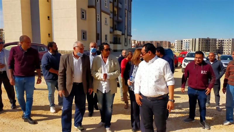 مسئولوالإسكان يتابعون