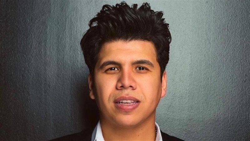 عمر كمال 
