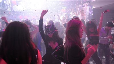 إغلاق الملاهي الليلية في فرنسا.. اعرف السبب