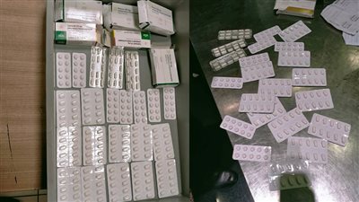 ضبط محاولتين لتهريب 480 قرص وسائل الترامادول المخدر بمطار القاهرة | صور