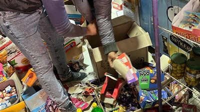 ضبط عصائر ومقرمشات وأغذية فاسدة بالدقهلية|صور 