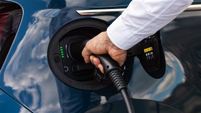 أسباب تأخر مبيعات السيارات الكهربائية بأمريكا