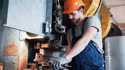  حالات إنهاء عقد العمل وفقًا لمشروع القانون الجديد.. تعرف عليها