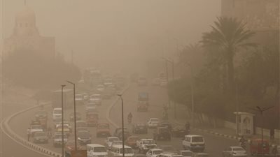 عاصفة ترابية تضرب الإسكندرية