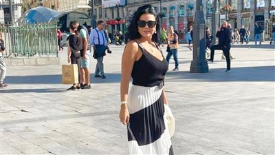 رانيا يوسف بالأبيض والأسود في أحدث ظهور