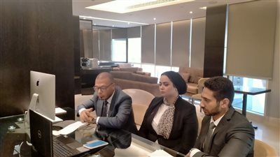 مصر للطيران تبحث التعاون مع أكبر شركات الشحن بالهند