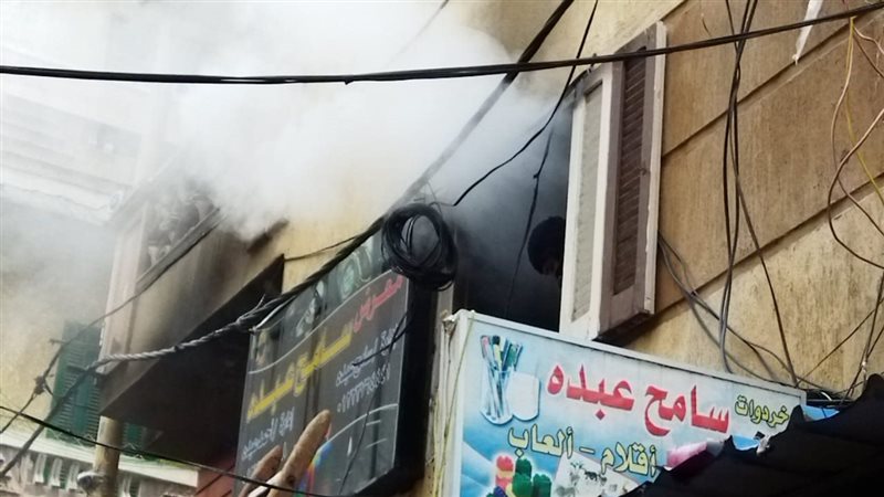 حريق بمخزن لعب