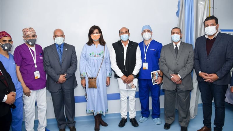 وزيرة الهجرة تتفقد