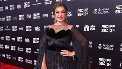 أناقة وجرأة.. السجادة الحمراء بتتكلم مصري في ثاني أيام مهرجان البحر الأحمر | صور