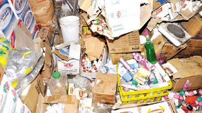 تموين برج العرب بالإسكندرية يضبط سلعا غذائية منتهية الصلاحية