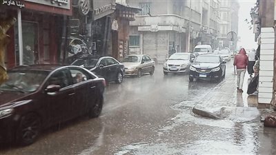 10 صور ترصد هطول الأمطار الغزيرة على الإسكندرية