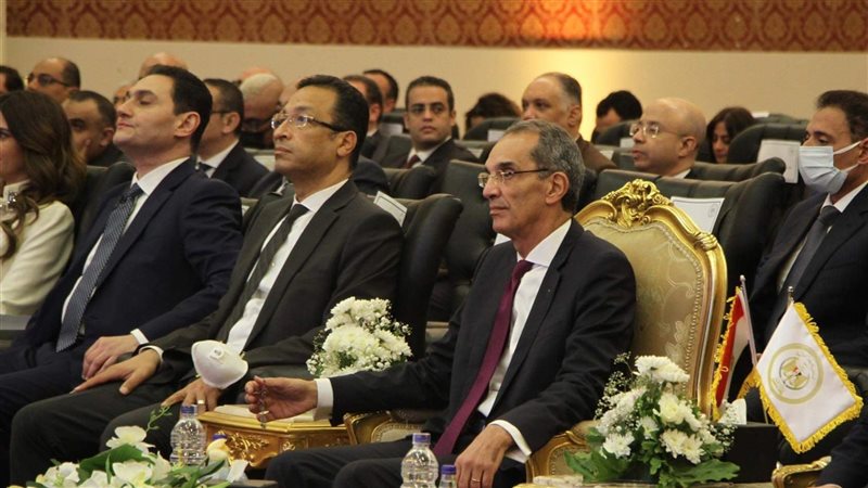 وزير الاتصالات