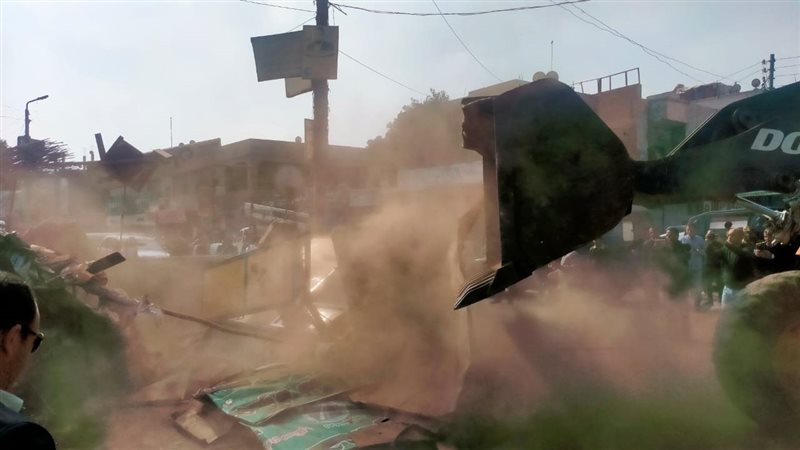 إزالة تعديات بطريق