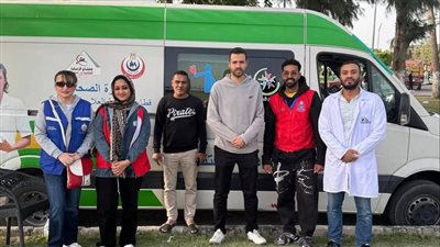فرق 100 مليون صحة تواصل تقديم خدماتها الطبية للمواطنين بالحدائق والمتنزهات (صور) 