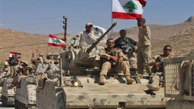 الجيش اللبنانى يغلق معبرين على الحدود مع الجانب السورى
