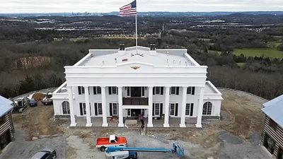 البيت الأبيض: الرئيس ترامب لم يطلب من أوكرانيا الإقرار بشيء متعلق بجزيرة القرم