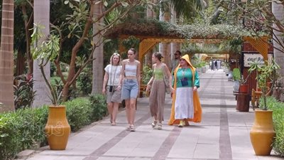 الحديقة النباتية بأسوان تستقبل 1625 زائرًا مصريًا وأجنبيًا في ثاني أيام عيد الفطر (صور)