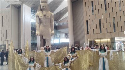 المتحف المصري الكبير ينظم عرضا فنيا لموكب حتحور