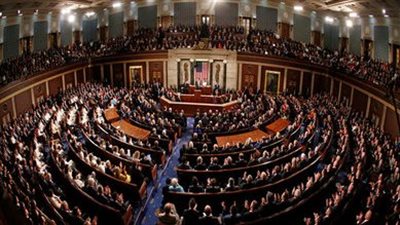 مجلس الشيوخ الأمريكي يكشف عن خطة لتمديد تخفيضات الضرائب ورفع سقف الدين