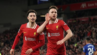 الدوري الإنجليزي، جوتا يتقدم بهدف ليفربول الأول في شباك إيفرتون 