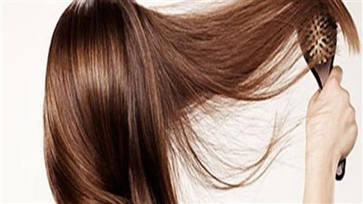 وصفة طبيعية لعلاج تقصف الشعر وترطيبه 