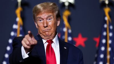 ترامب يهدد الصين بعد ردها على رسومه الجمركية 