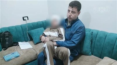 بعد فقء عينها، تفاصيل صعبة يرويها والد طفلة المنوفية عقب رشق القطار بالحجارة (فيديو)