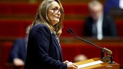 أول رد من فرنسا على قرارات ترامب بعد فرض رسوم جمركية