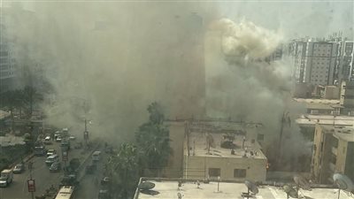 السيطرة على حريق في أشجار ومخلفات أمام بنك بالمنصورة دون خسائر