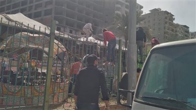 إصابة مدير متابعة حي شرق المنصورة باختناق في حريق داخل حديقة الطفل بالمنصورة