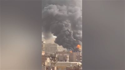 نشوب حريق في مصنع بالصف