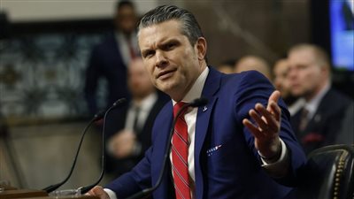 وزير الدفاع الأمريكي يهدد بقمع احتجاجات الهجرة في لوس أنجلوس