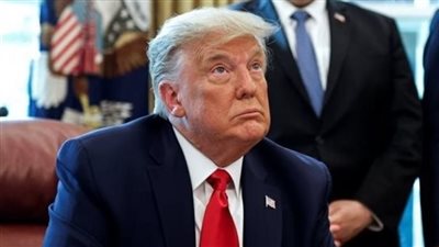 فضيحة سيجنال تتسبب فى تحقيقات وإقالات، حرب اليمن تهز أركان إدارة ترامب