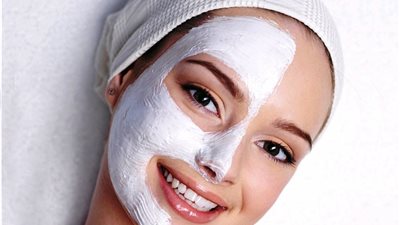 خطوات بسيطة تمنحك بشرة فاتحة وناصعة البياض 