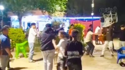 اشتباكات عنيفة بين شباب داخل نادي السنطة بالغربية تثير الجدل (فيديو) 