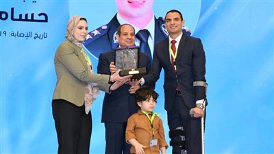 الرئاسة في أسبوع.. السيسي يحتفل بعيد الفطر مع أسر الشهداء.. يتبادل التهاني مع قادة الدول العربية والإسلامية.. يعفو عن بعض المحكوم عليهم.. ويبحث تطورات الأوضاع في الشرق الأوسط مع ترامب