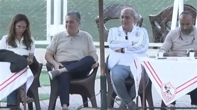 بيسيرو يحضر مباراة الزمالك والأهلي في دوري الجمهورية للشباب