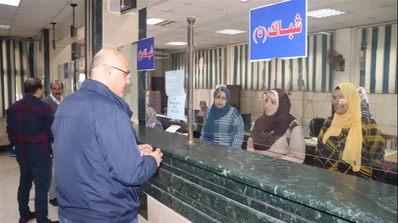 محافظ القليوبية خلال