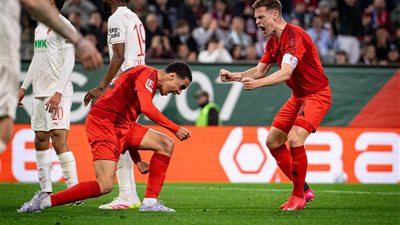 بايرن ميونخ يفوز على أوجسبورج 3-1 ويواصل تصدره للدوري الألماني (صور)