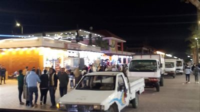 رأس البر تستعد لـ شم النسيم بحملة مكبرة لرفع الإشغالات بشارع النيل (صور)