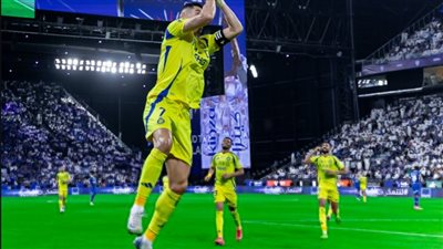 كريستيانو رونالدو يتصدر الصحف العالمية بعد ثنائية ديربي الرياض 