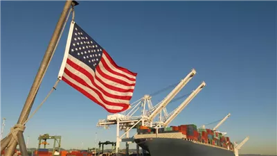 التعرفة الجمركية الأمريكية على المنتجات البريطانية تدخل حيز التنفيذ