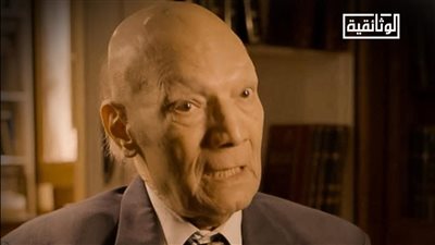 عمر من الشعر.. سيرة أحمد عبد المعطي حجازي على 